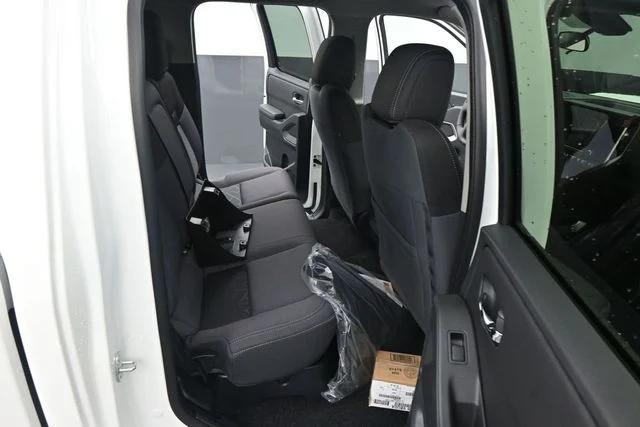 2026 Nissan Frontier SV - Photo 13