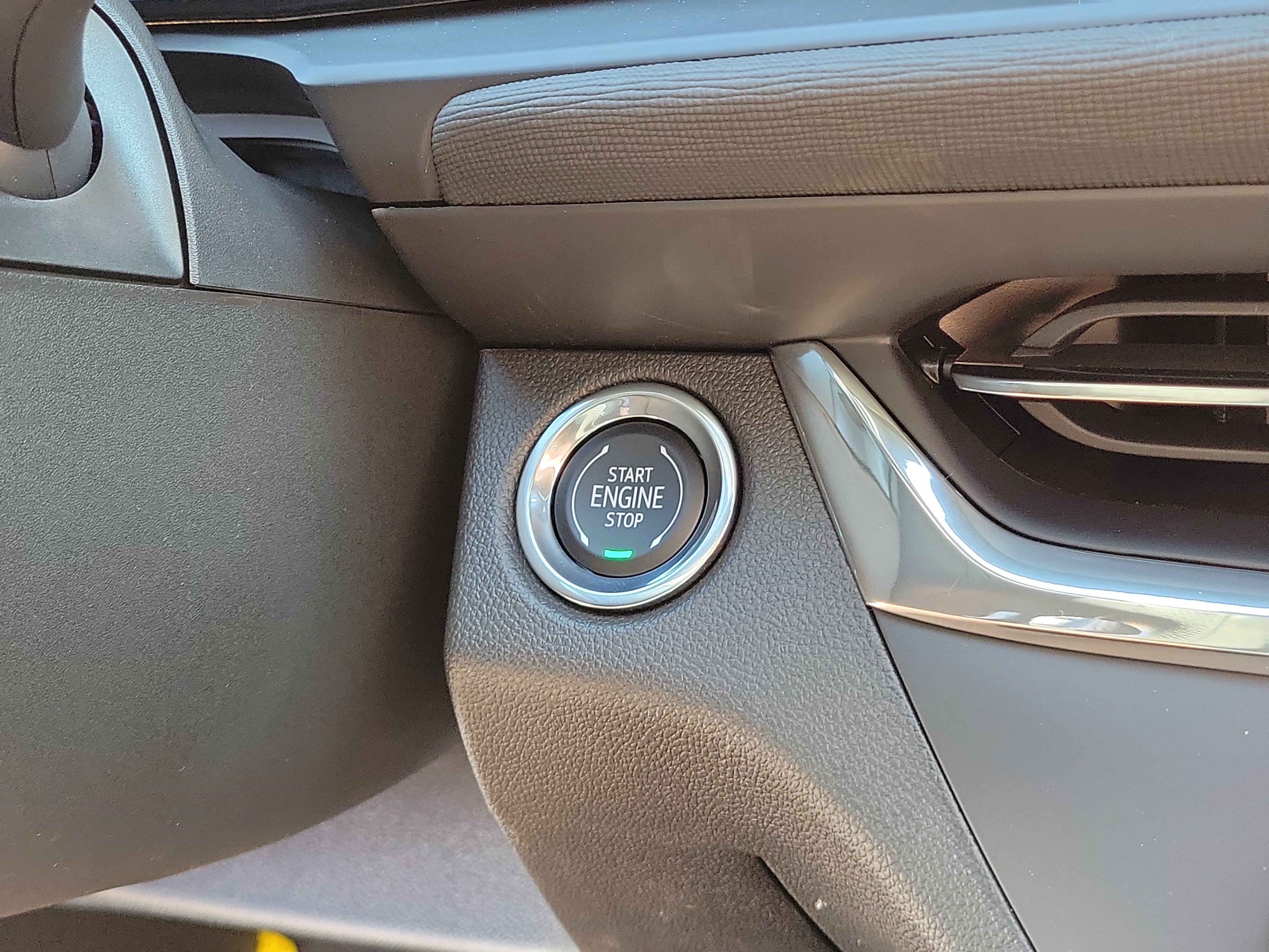 New 2026 Summit White Buick Preferred image 29