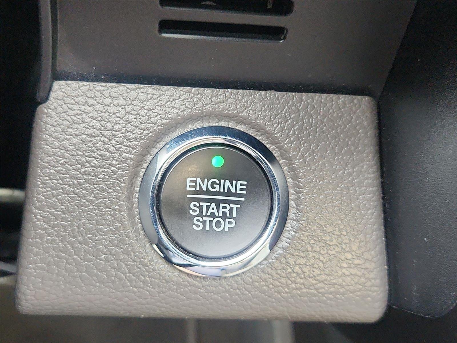 Used 2019 Gray Ford Limited image 17