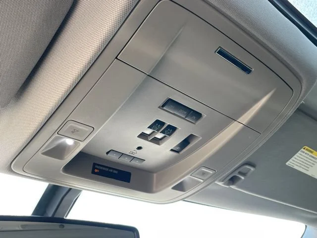 Used 2015 WHITE DIAMOND TRICOAT GMC Denali image 64