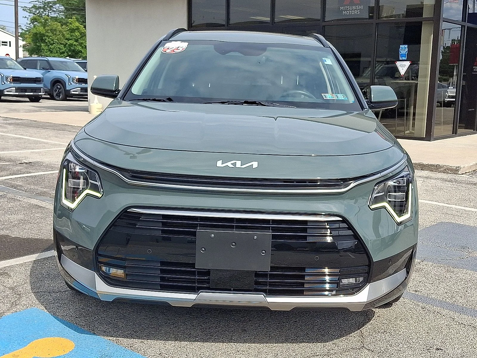 Certified Used 2023 Green Kia SX Touring image 2