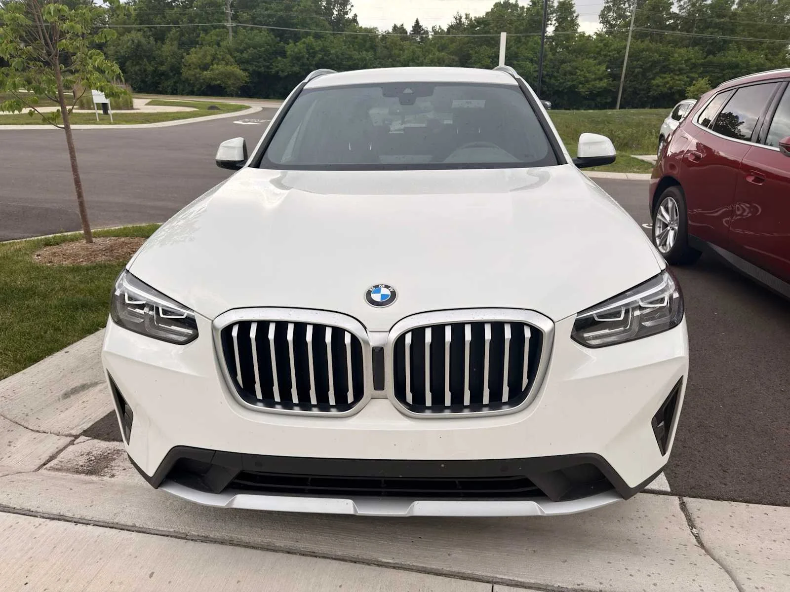 Certified Used 2023 Alpine White BMW xDrive30i image 2