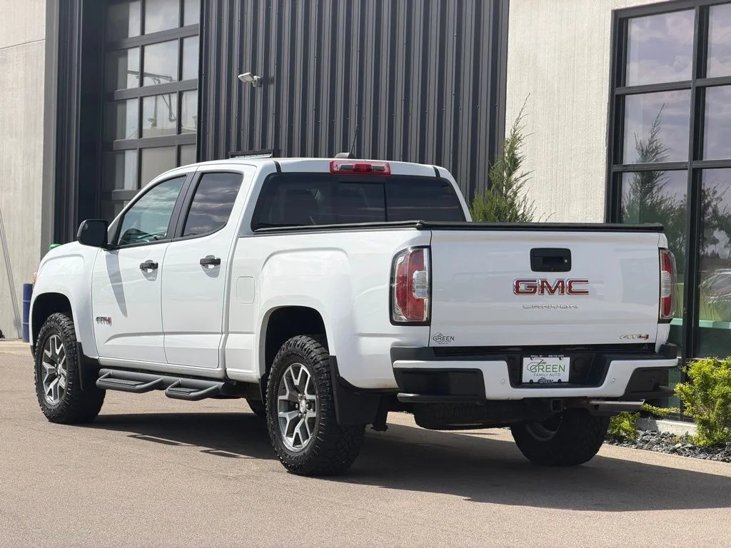 Used 2021 White GMC AT4 w/Leather image 3