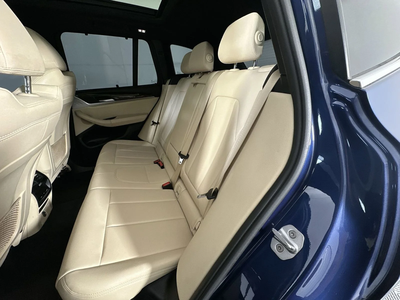 Used 2019 Blue BMW xDrive30i image 22