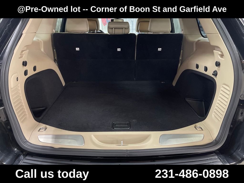 Used 2018 Black Jeep Limited image 28