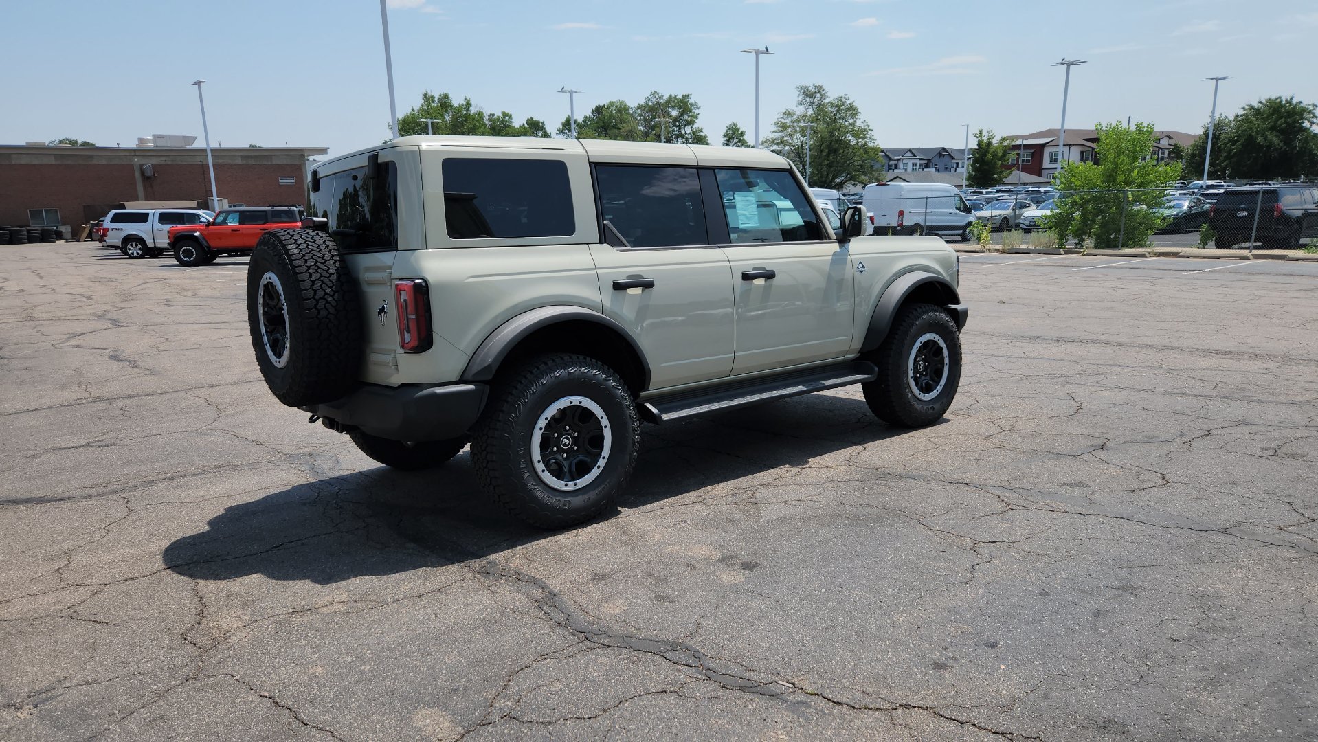 New 2026 Desert Sand Ford Outer Banks image 7