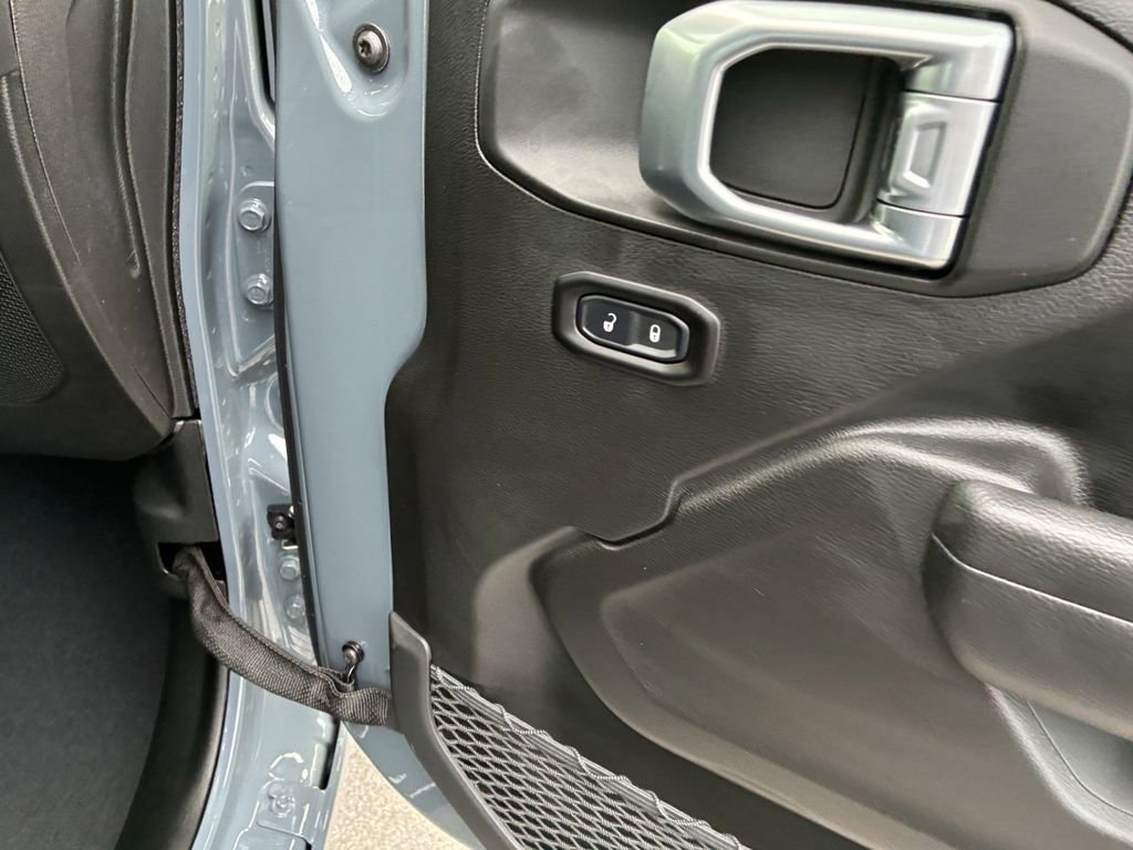 New 2026 Anvil Clear-Coat Exterior Paint Jeep Sport image 24