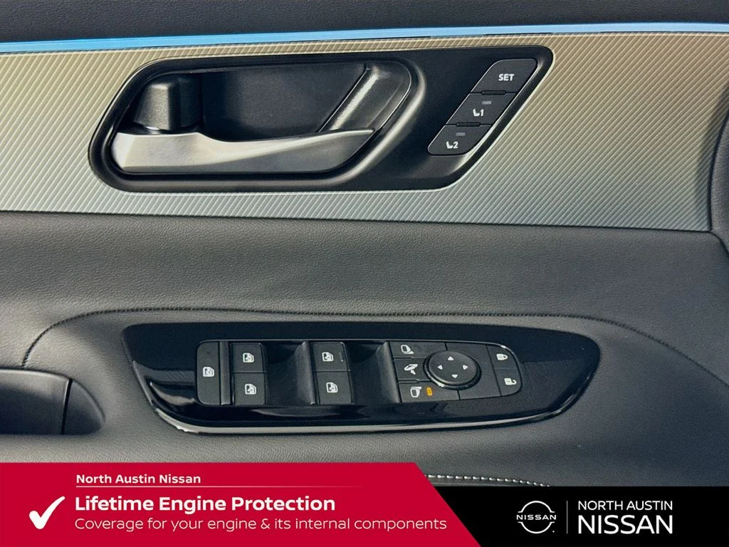 New 2026 Black Nissan Platinum image 22