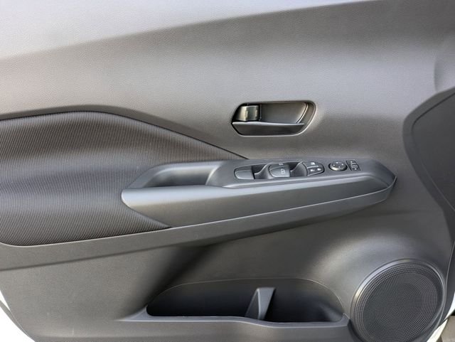 2025 Nissan KICKS PLAY Base - Photo 18