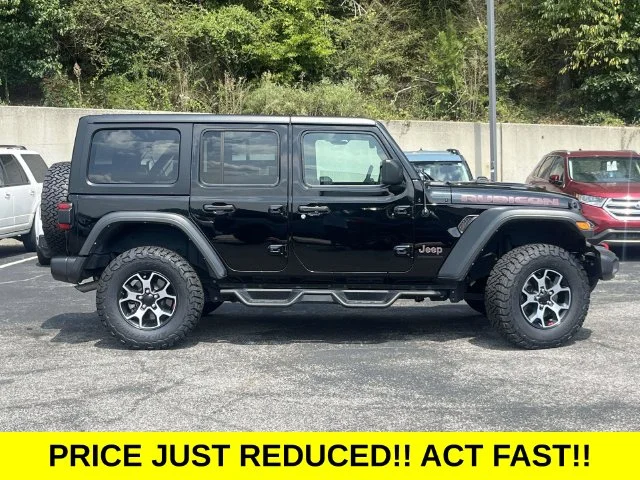 Certified Used 2023 Black Clearcoat Jeep Rubicon image 2