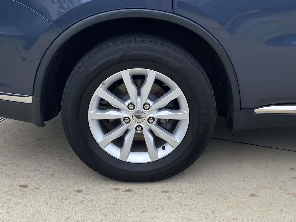 Used 2020 Blue Dodge SXT Plus image 11