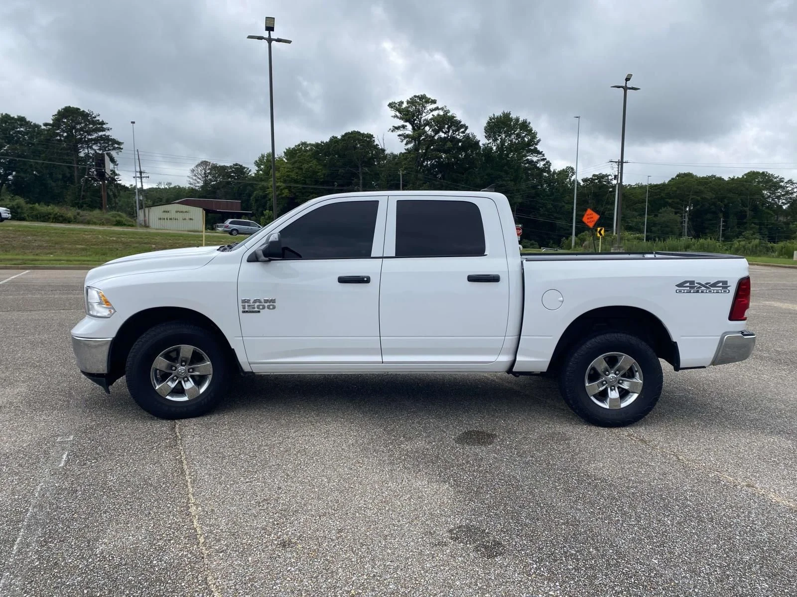 Used 2023 White Ram SLT image 4