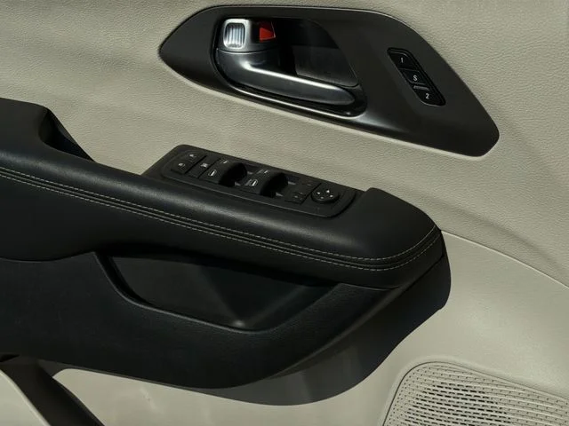 Used 2024 Silver Chrysler Touring L image 32