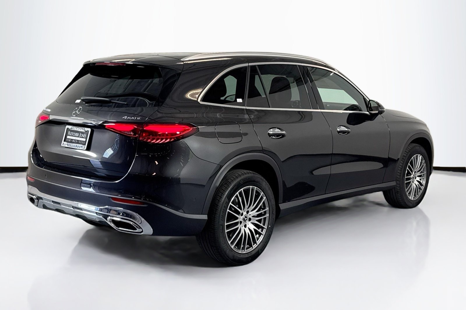 New 2026 Graphite Grey Metallic Mercedes-Benz GLC 300 image 5