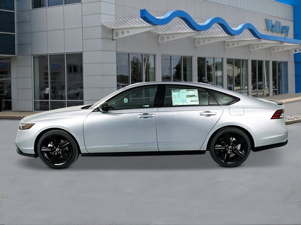 New 2026 Solar Silver Metallic Honda Sport-L image 2