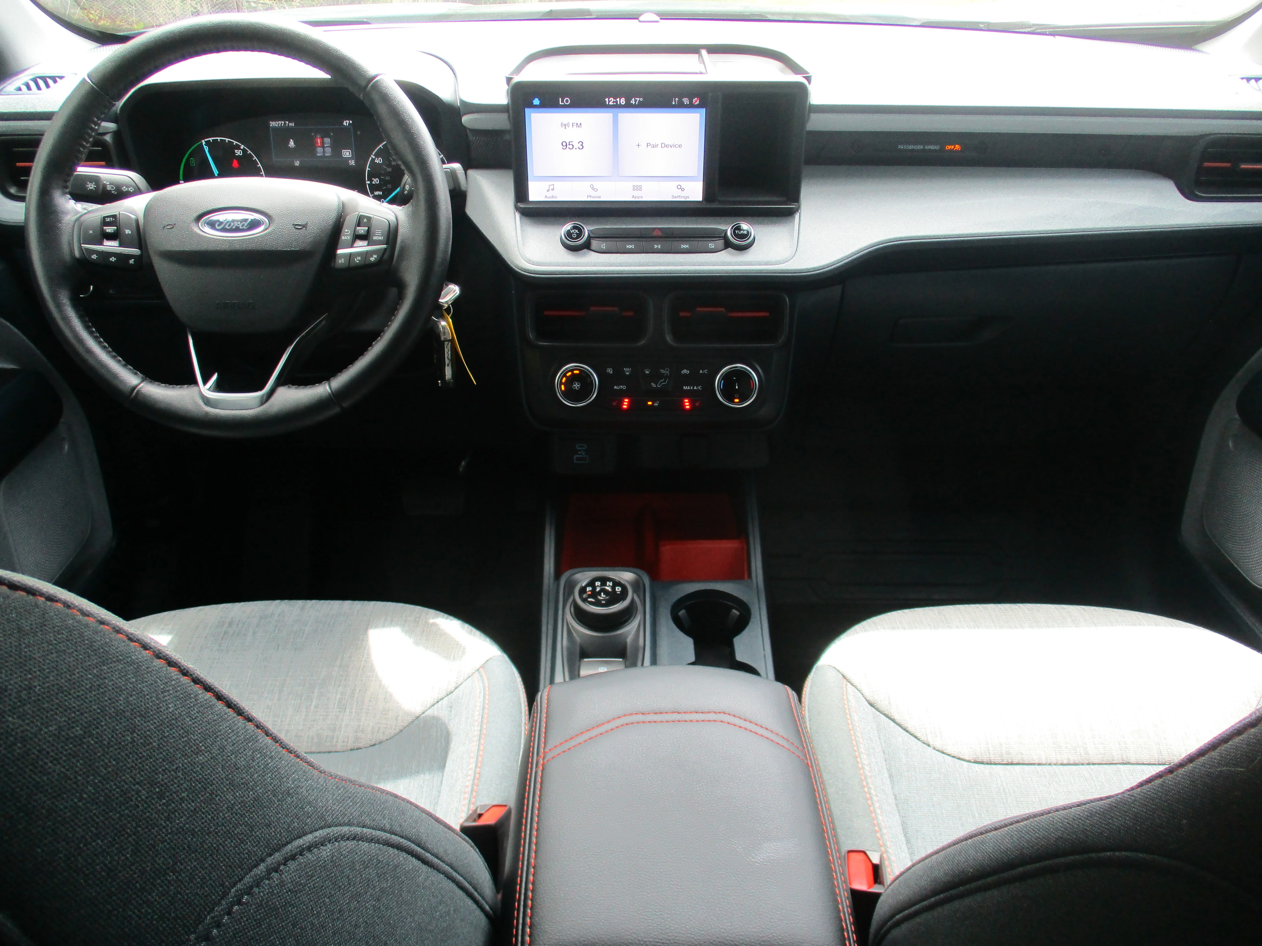 Used 2022 Area 51 Ford XLT Hybrid FWD image 6
