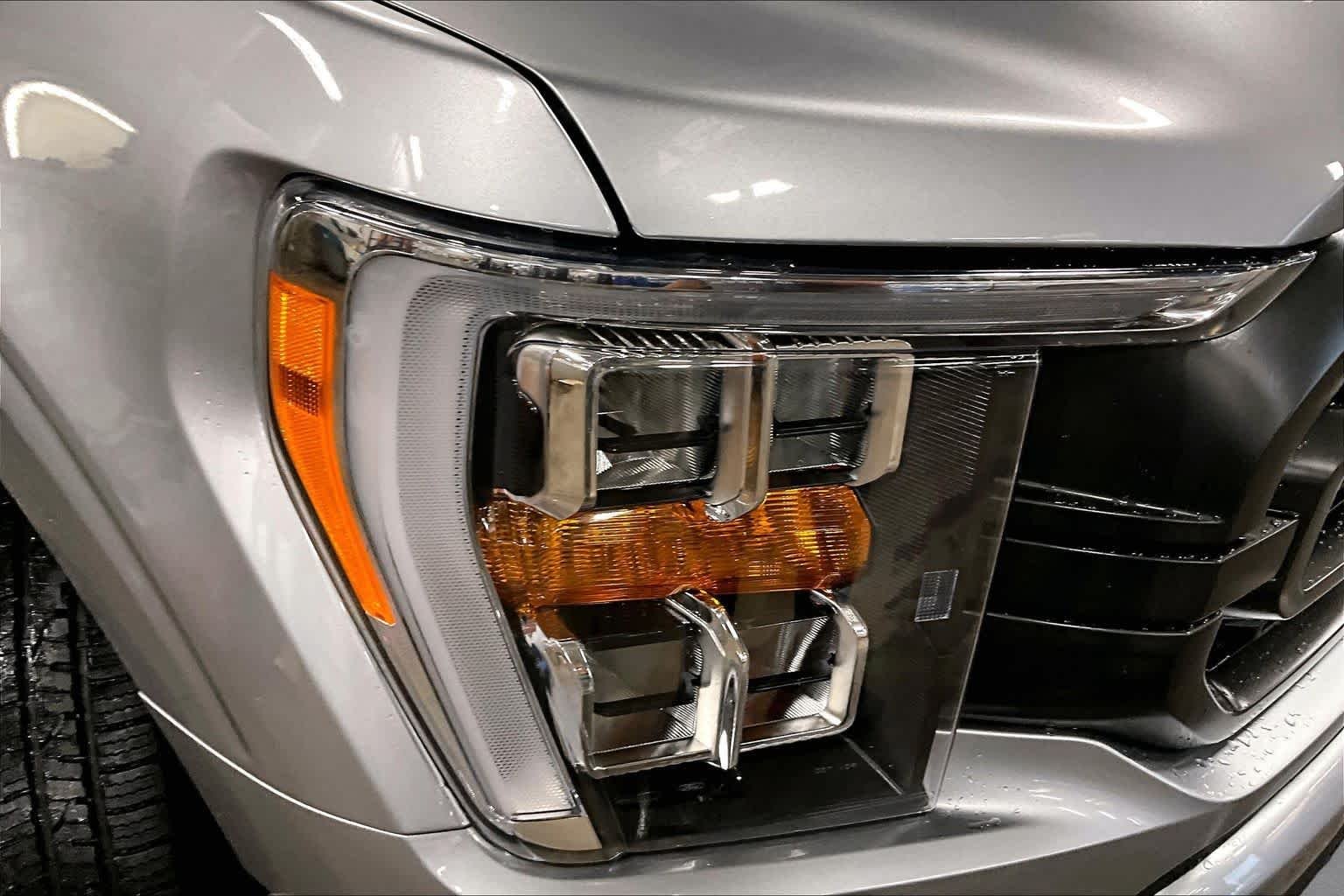 Used 2021 Iconic Silver Metallic Ford XLT image 25
