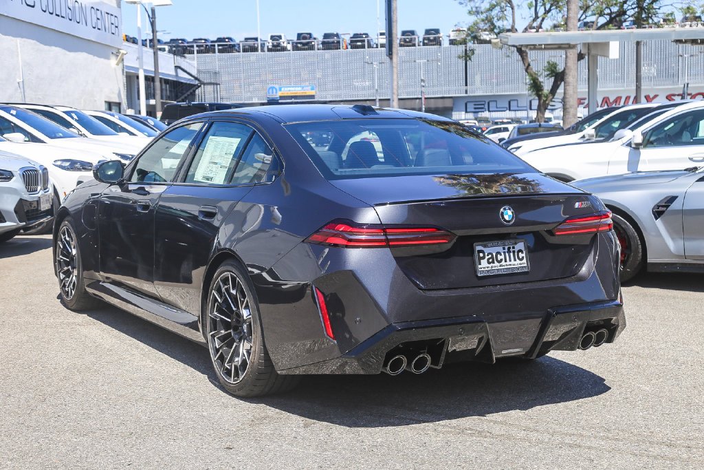 Used 2026 Dark Graphite Metallic BMW Base image 4
