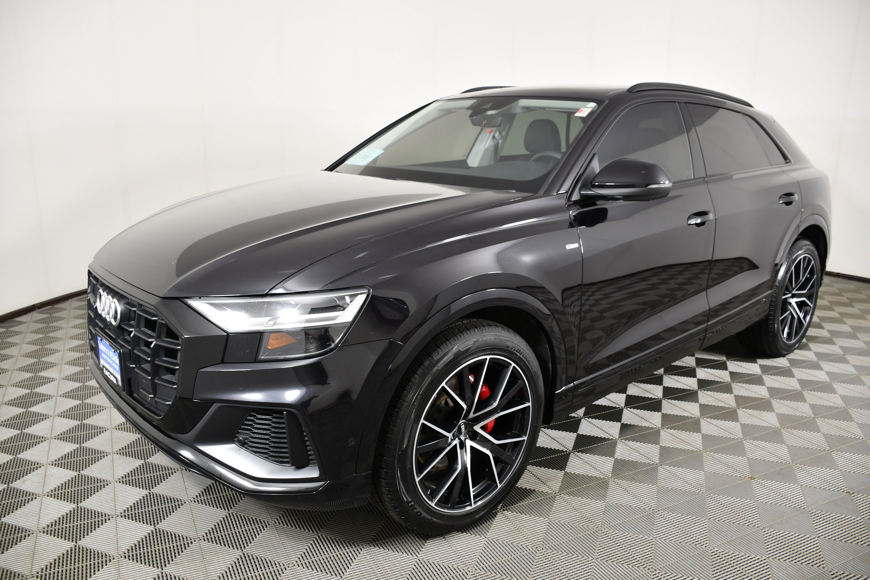 Used 2020 Orca Black Metallic Audi Premium Plus image 10