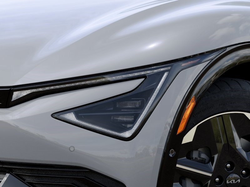 New 2026 Wolf Gray Kia WIND image 10