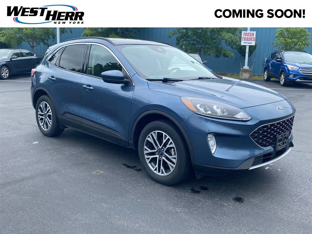 Used 2020 Blue Ford SEL image 1