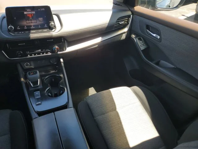 Used 2022 Gray Nissan SV image 16