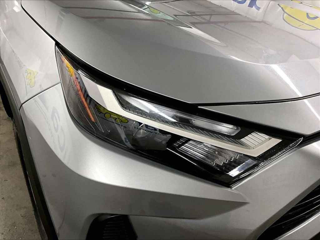 Used 2025 Silver Toyota XLE image 31
