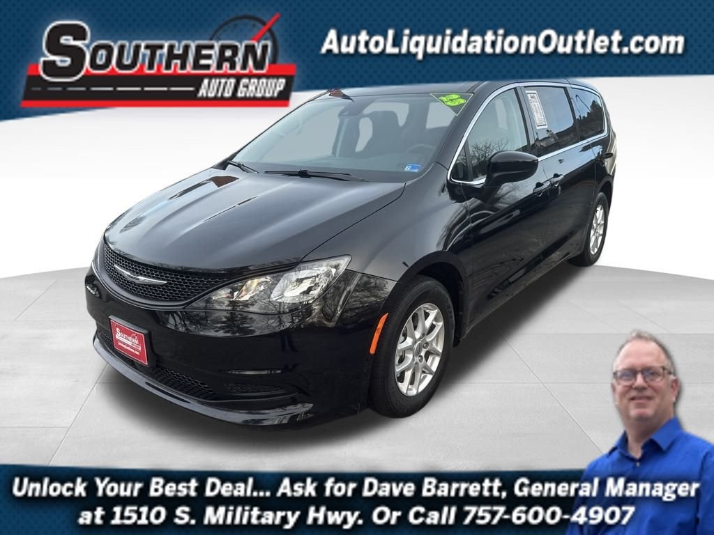 2023 Chrysler Voyager LX