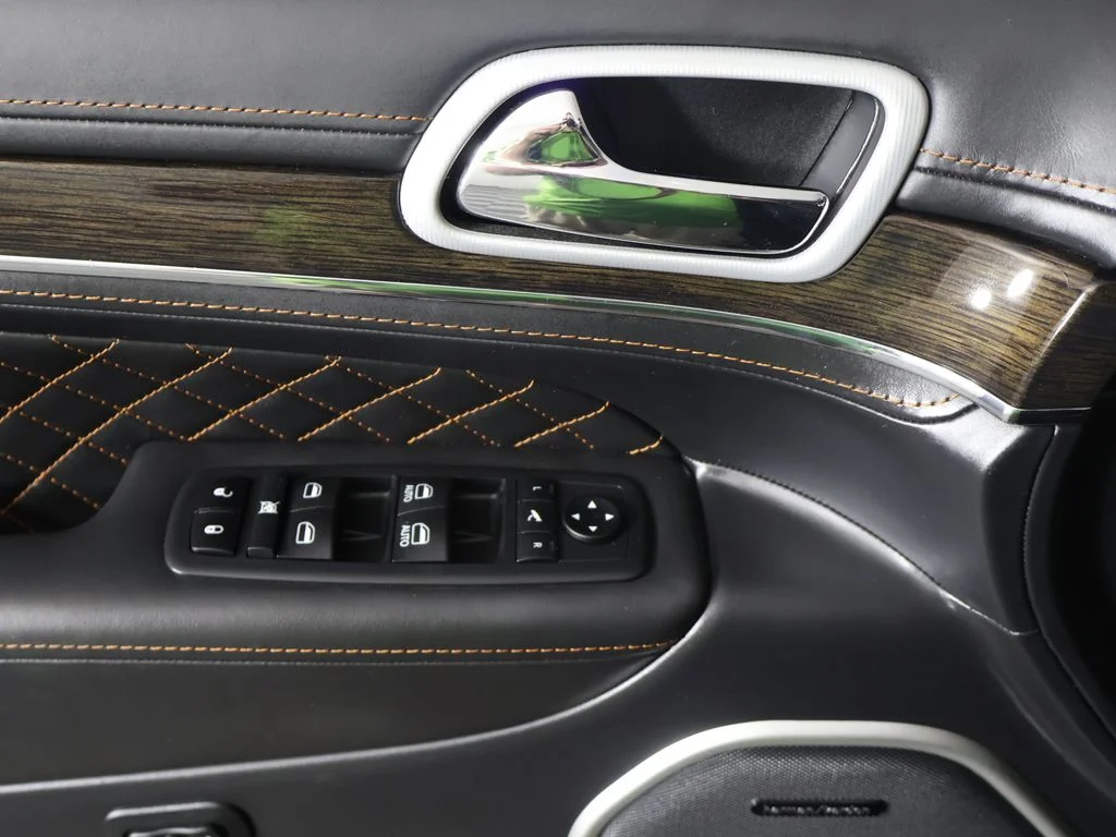 Used 2020 Black Jeep Summit image 38