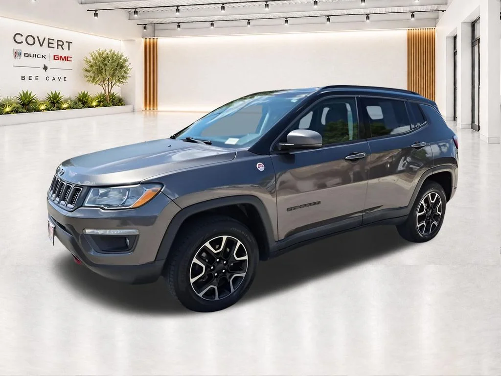 Used 2019 Gray Jeep Trailhawk image 5