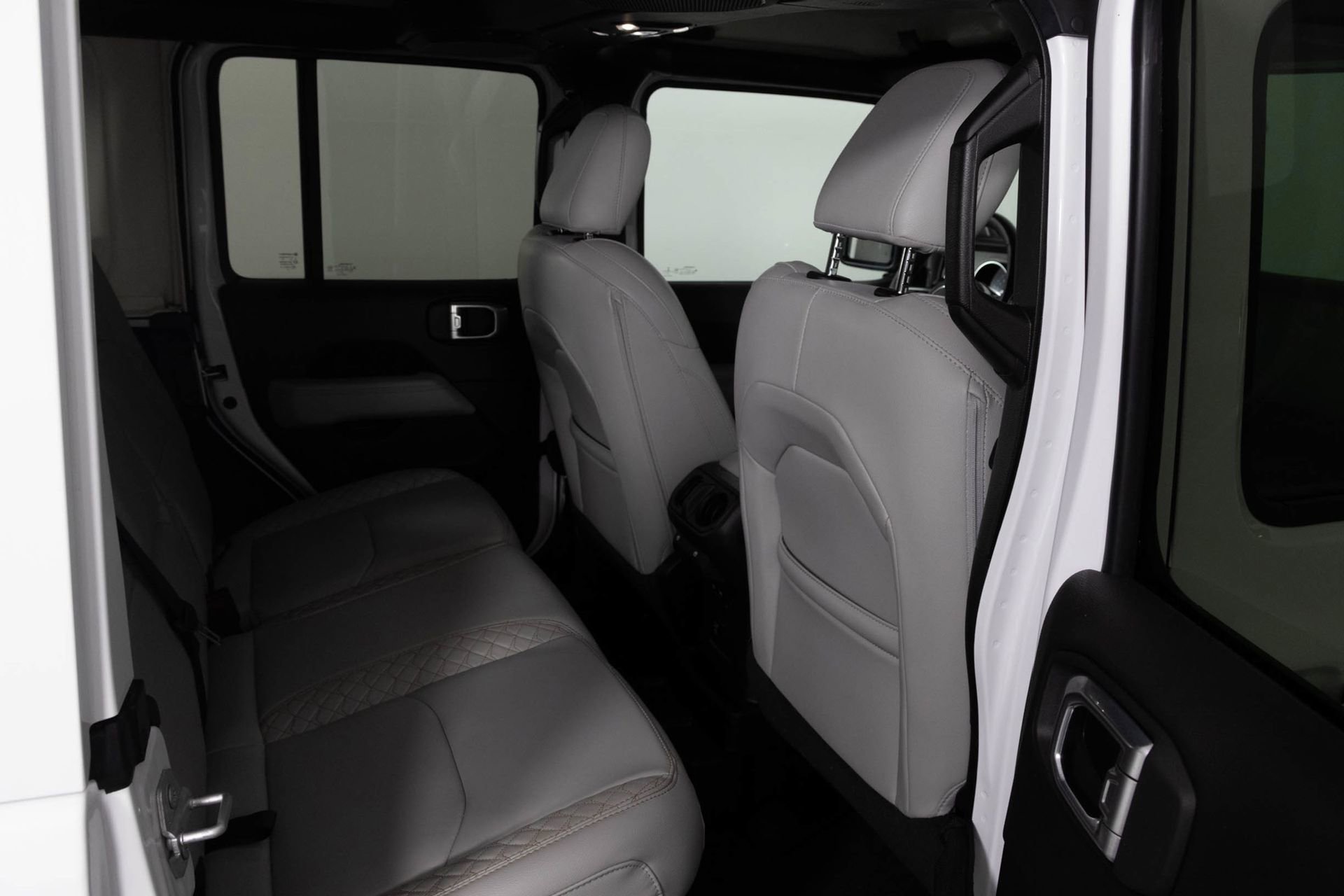 2022 JEEP WRANGLER - Image 40