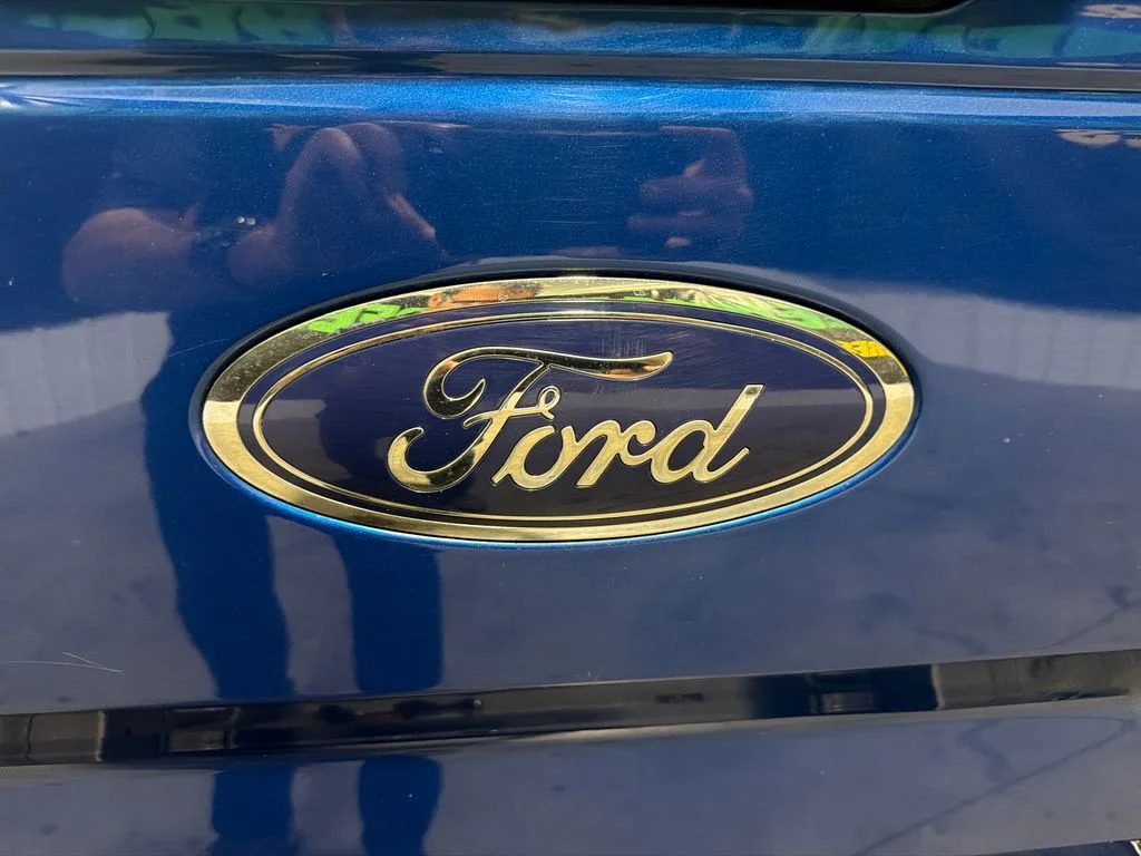 Used 2017 LIGHTNING BLUE Ford XLT image 8