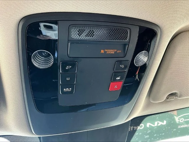 Used 2023 Blue Kia SX image 18