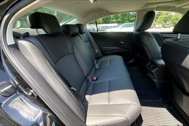 Certified Used 2024 Black Lexus 300h image 25