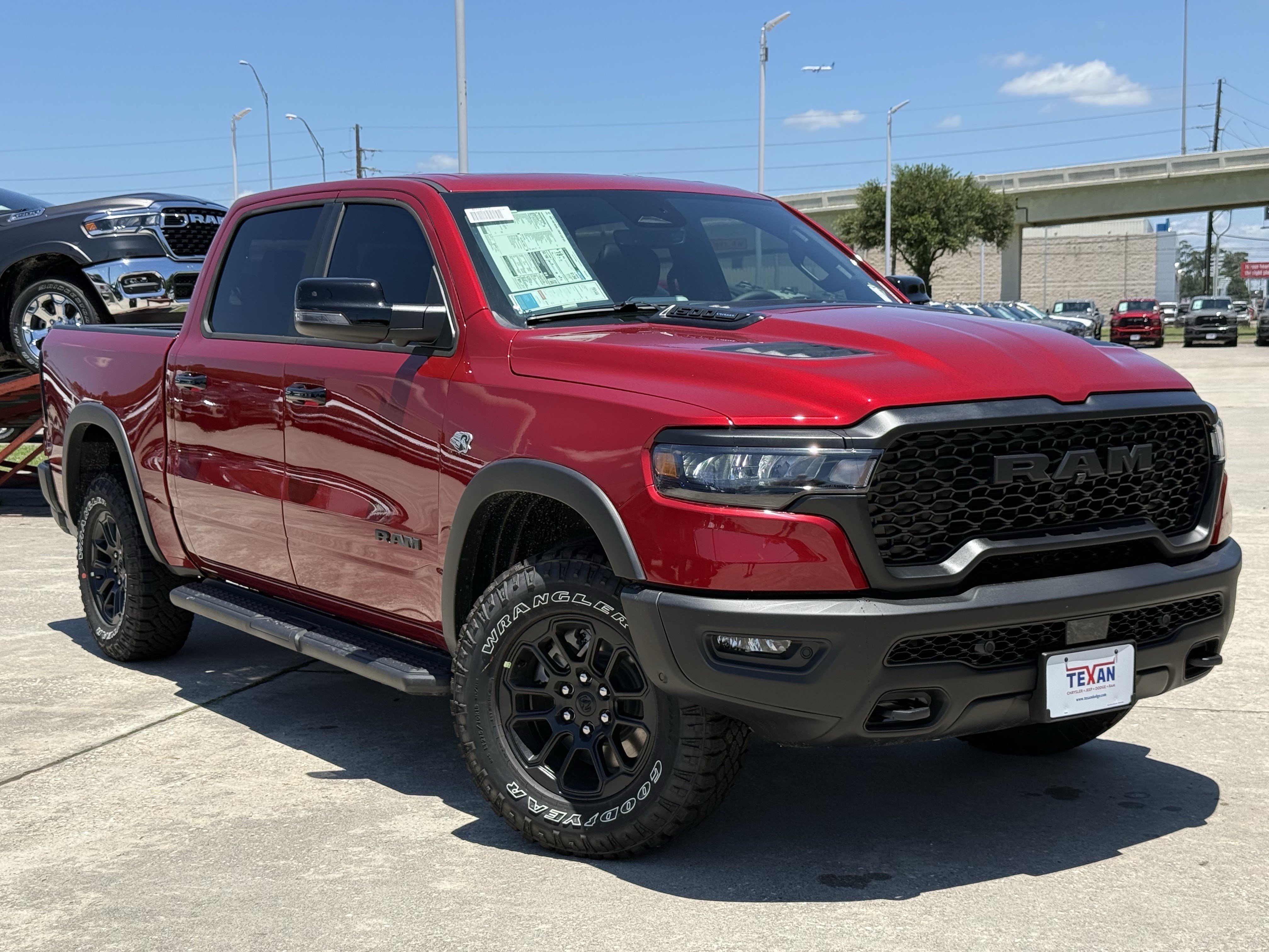 New 2026 Molten Red Pearl-Coat Exterior Paint RAM Rebel image 2