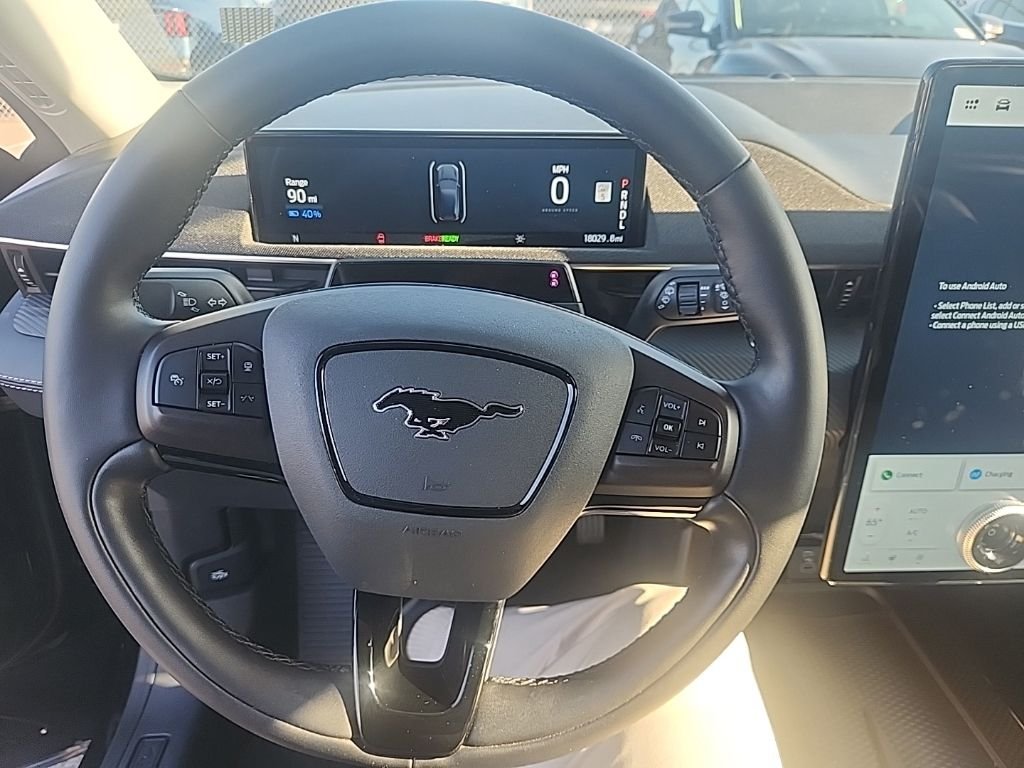 Used 2024 Black Ford Select image 21
