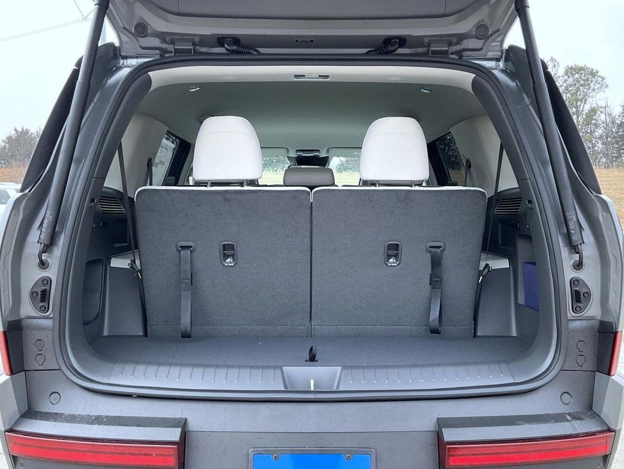 New 2026 Gray Hyundai SE image 24