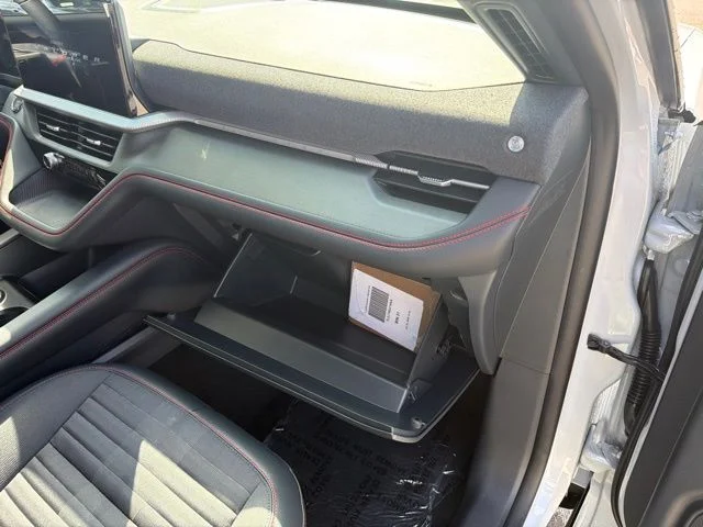 New 2026 Space White Metallic Ford ST-Line image 35