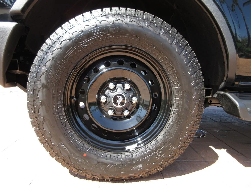 New 2026 Shadow Black Ford Outer Banks image 9