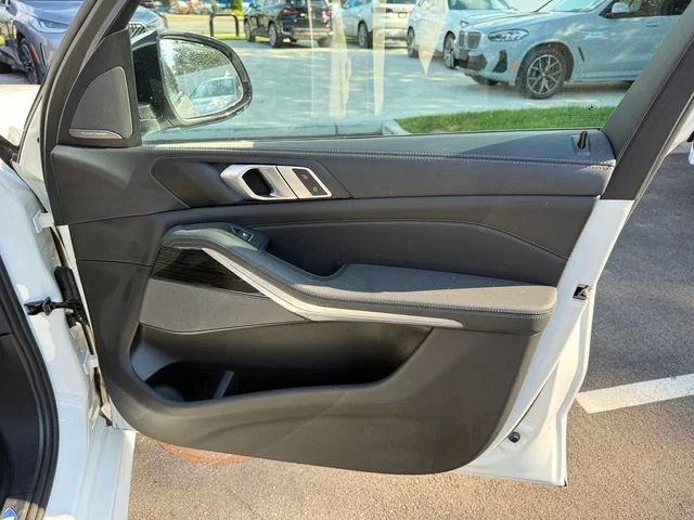 Certified Used 2024 Alpine White BMW xDrive40i image 30