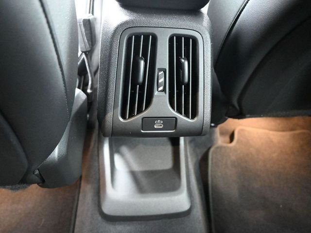 Used 2026 Black BMW xDrive28i image 15