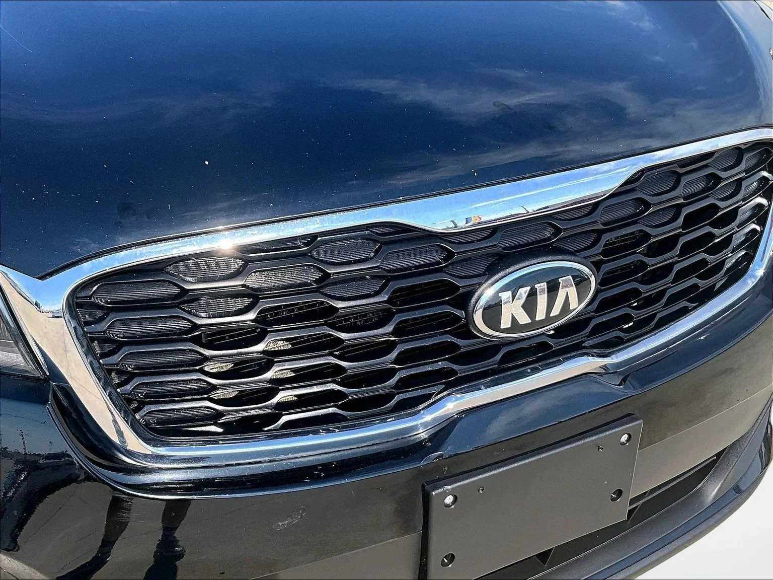 Used 2020 Black Kia LX image 28