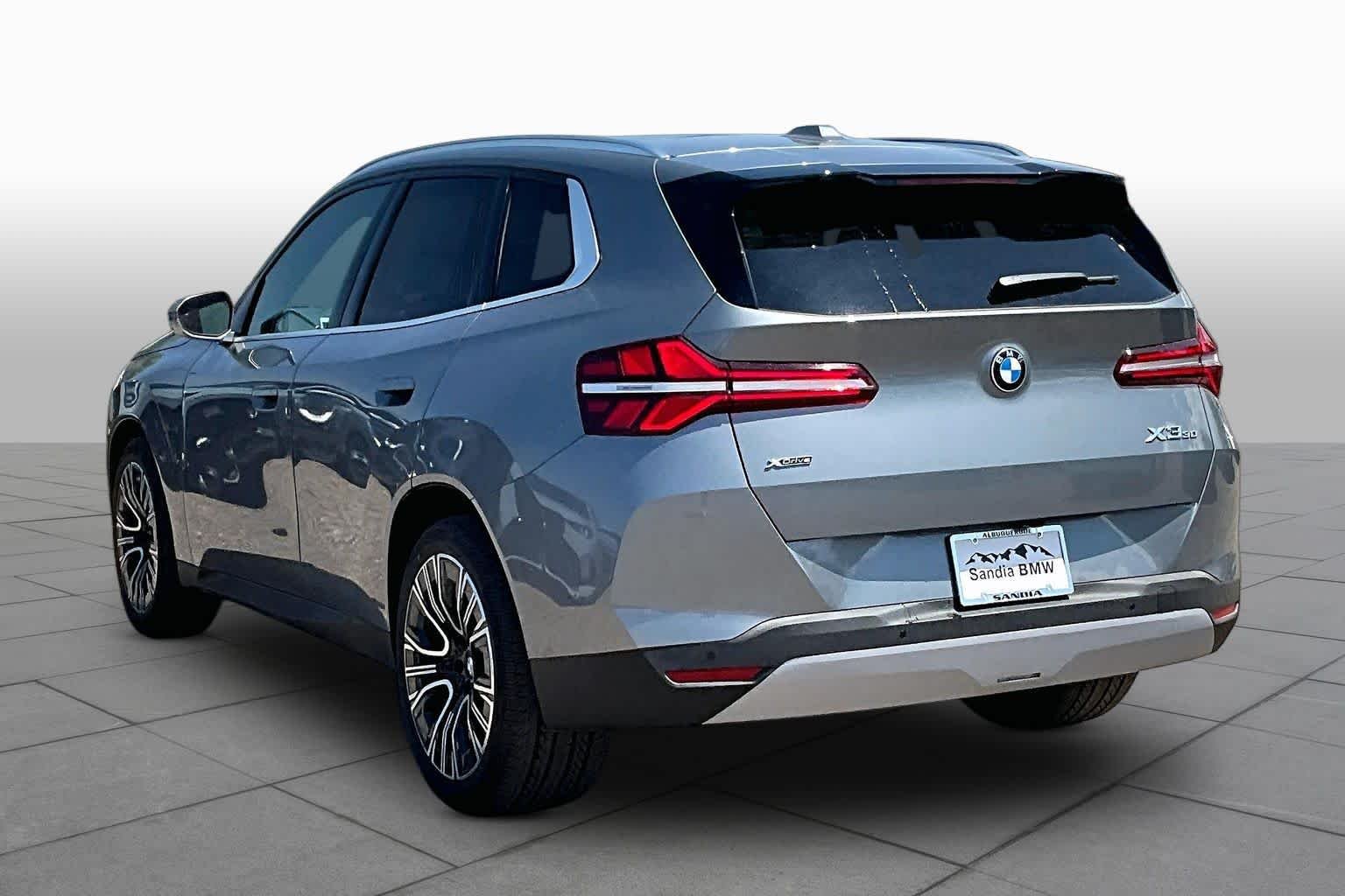 New 2026 Skyscraper Grey Metallic BMW 30 xDrive image 12