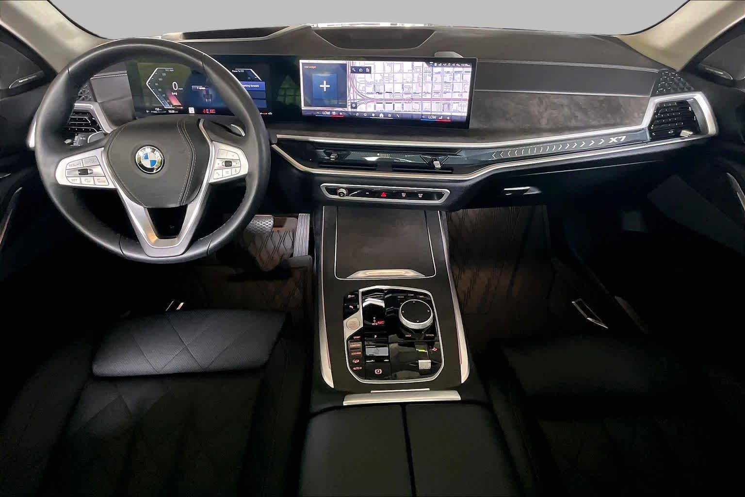 Used 2025 Black Sapphire Metallic BMW xDrive40i image 14