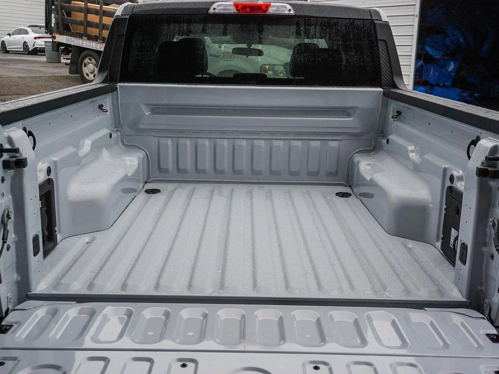 2025 Ford Maverick XLT - Photo 24