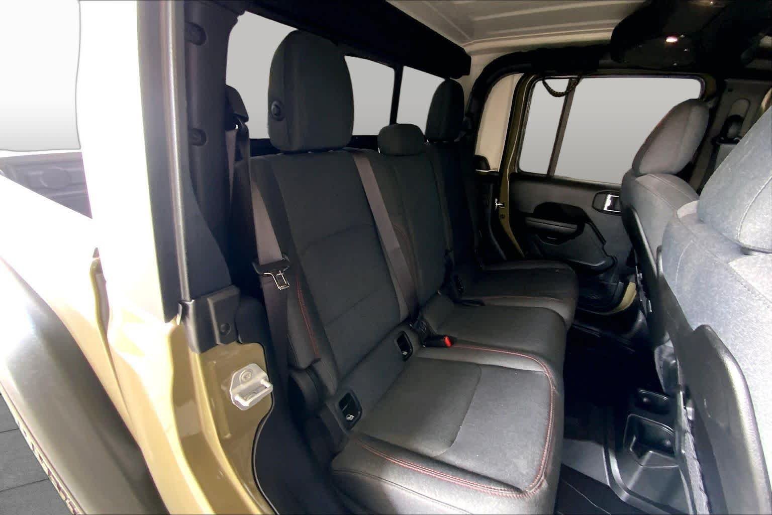Used 2025 41 Jeep Rubicon image 18