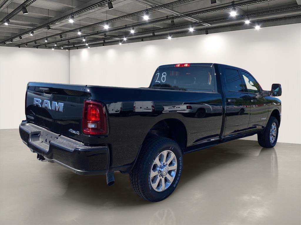 New 2026 Diamond Black Crystal Pearl-Coat Exterior Paint RAM Big Horn image 4