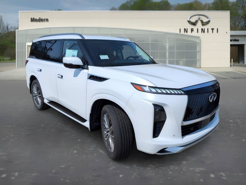 Used 2026 Radiant White INFINITI LUXE image 3
