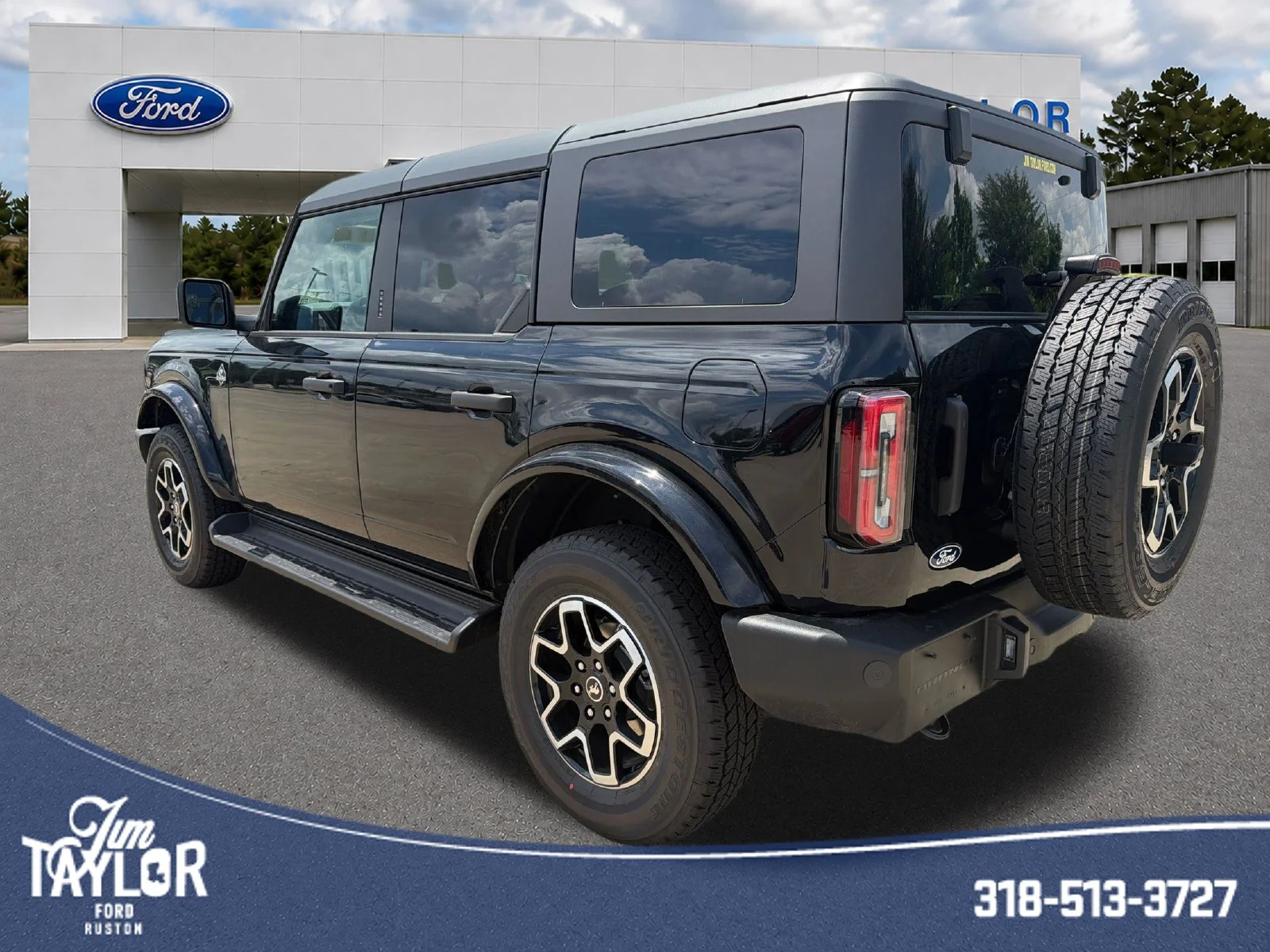 New 2026 Shadow Black Ford Outer Banks® image 6