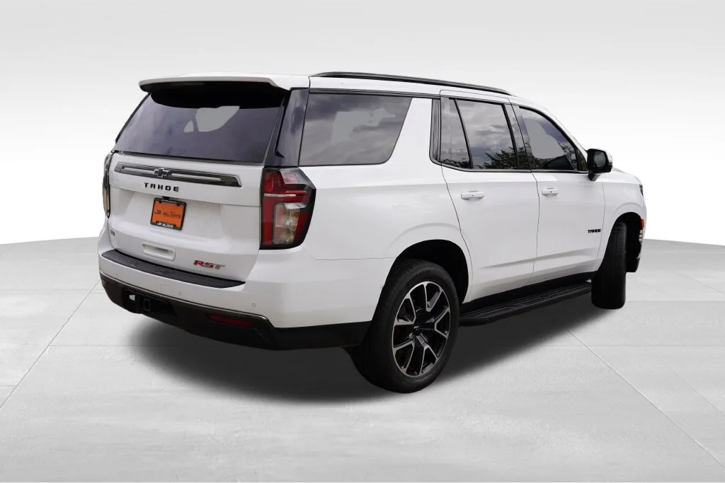 Used 2022 Summit White Chevrolet RST image 5